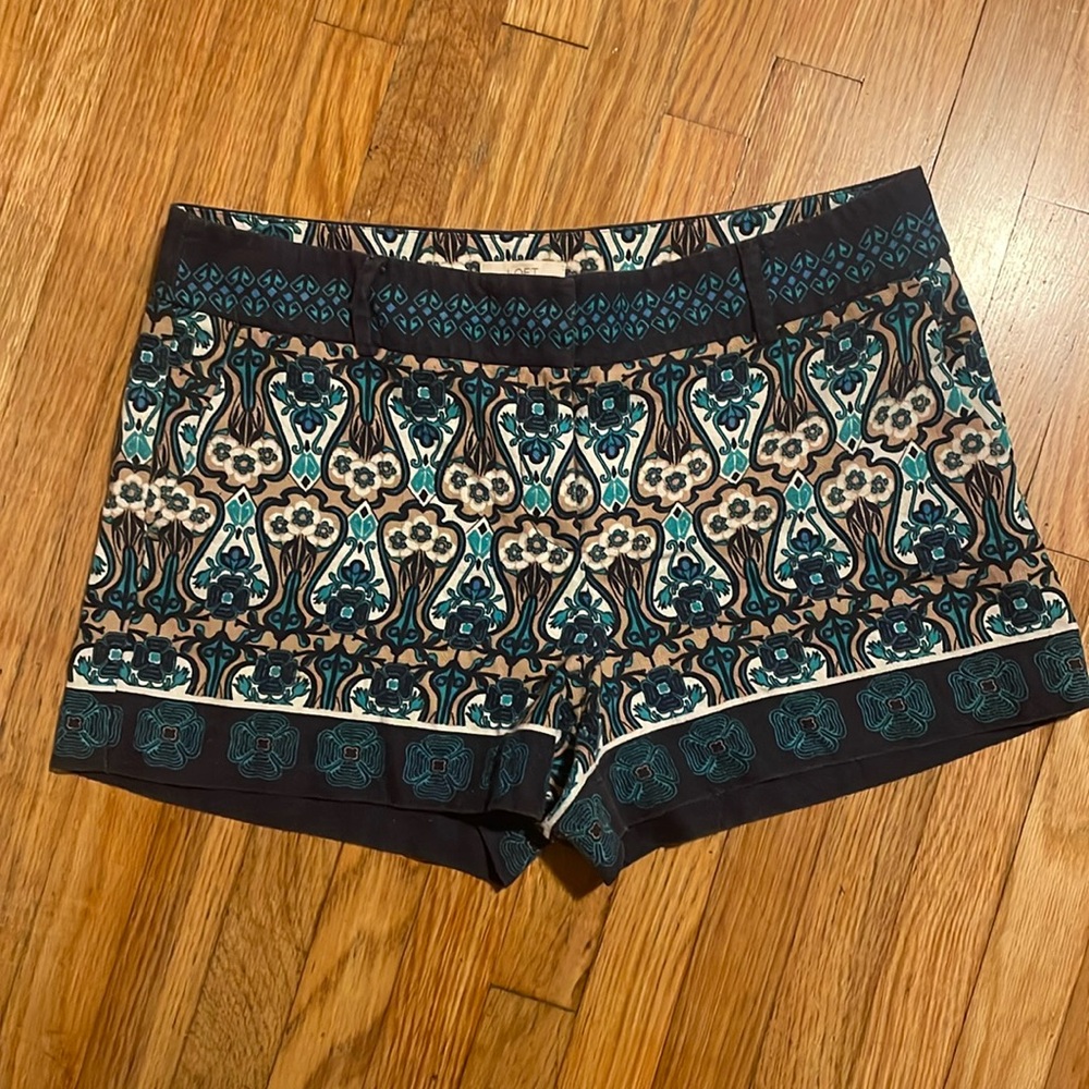 Linen shorts